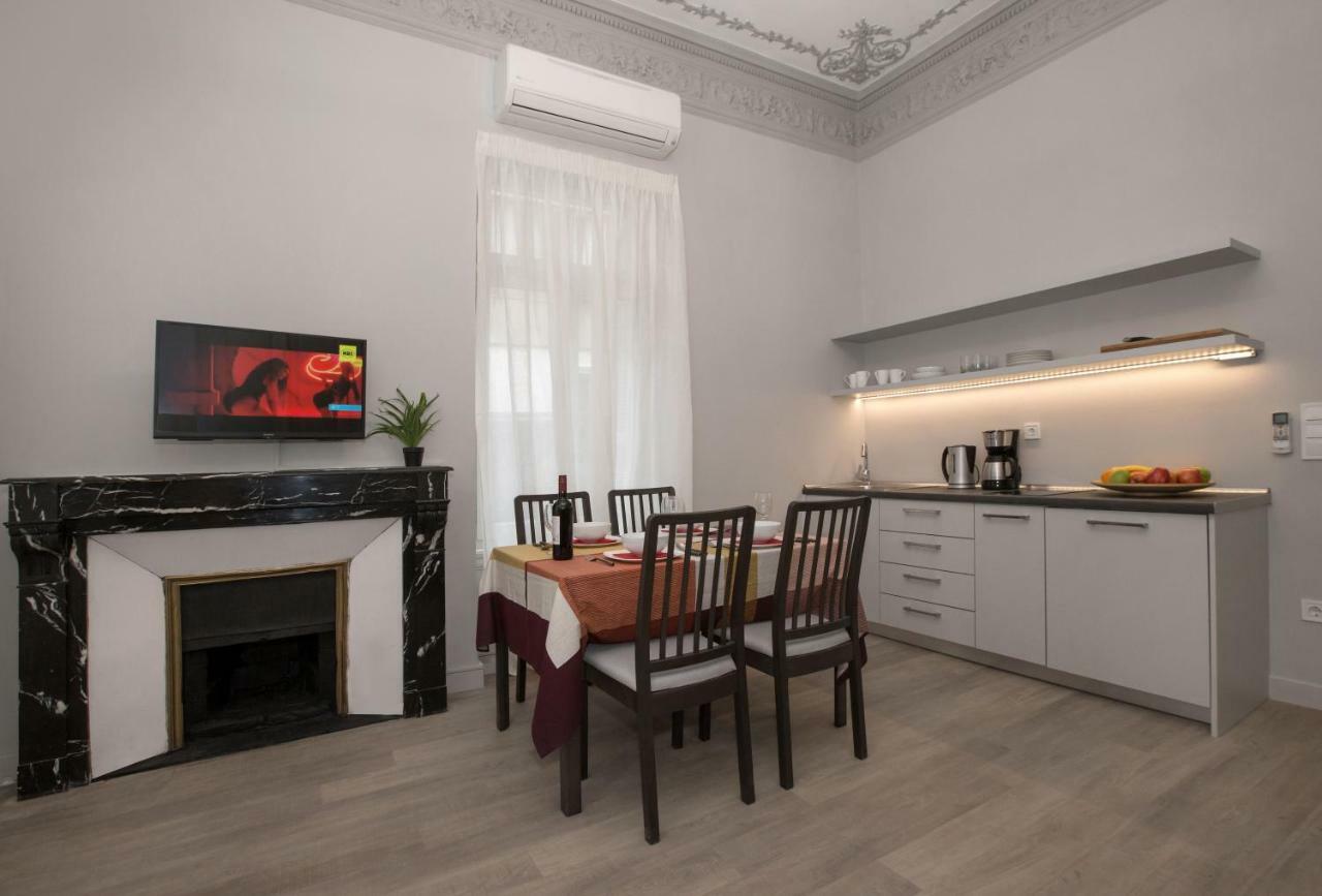 Sophisticated Apartment In Syntagma By Ghh Athènes Extérieur photo